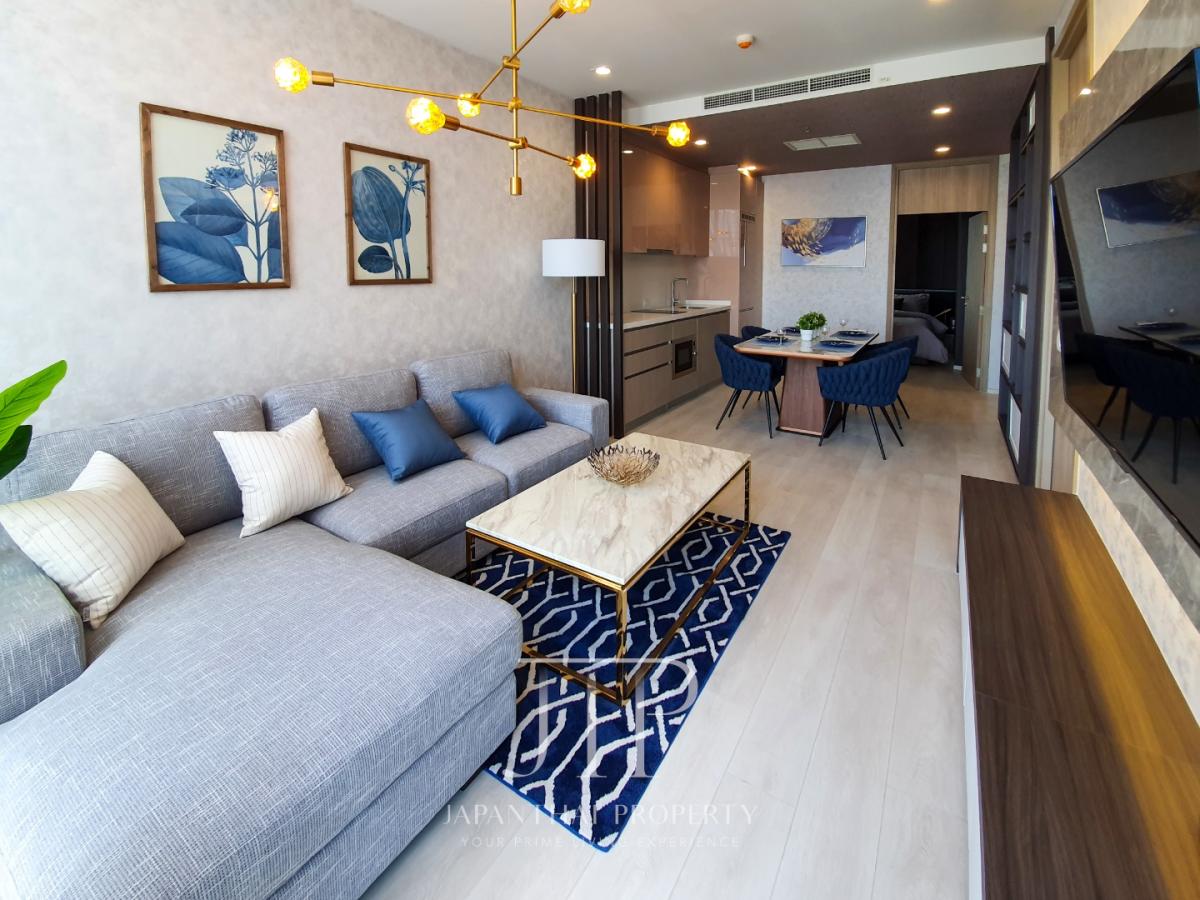 *Noble Ploenchit*  Nicely decorated private lifted 69sq.m 2bed unit just next to  Ploenchit station. 