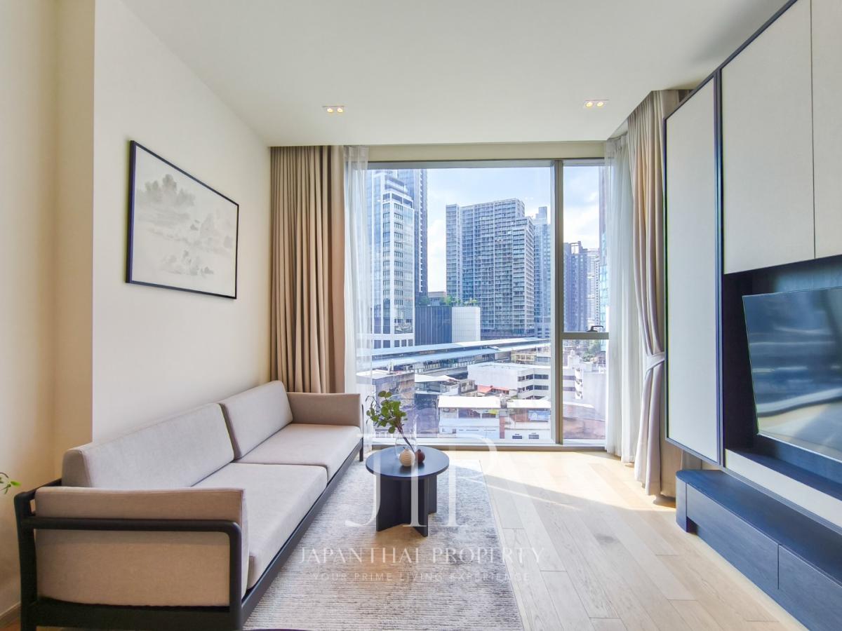 *Strand Thonglor* *1 year contract*  Nicely decorated 55sqm 1bed unit for rent in 1min walk to BTS Thonglor 