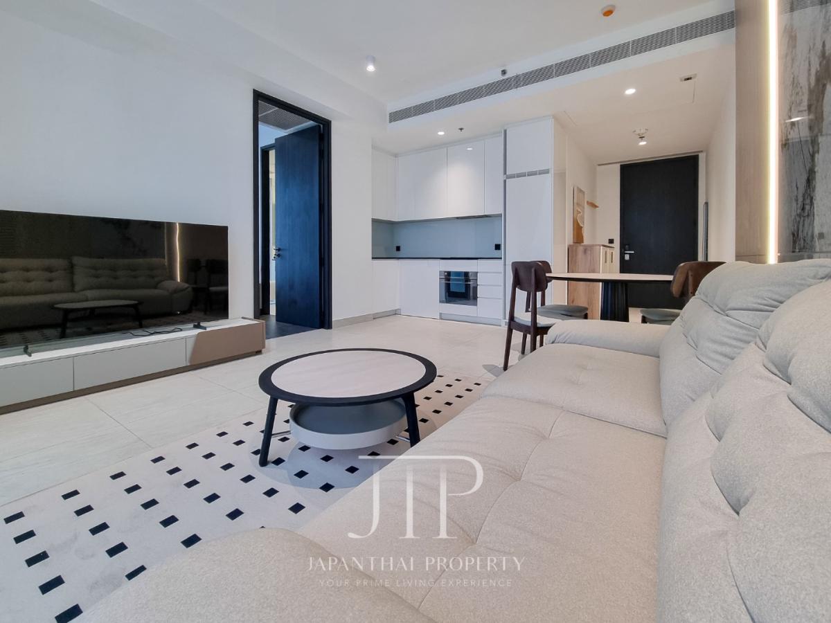 *Tait Sathorn 12* *PET-FRIENDLY* High-end 1 Bedrooms for rent, located on Sathorn Soi 12 in the heart of the CBD.