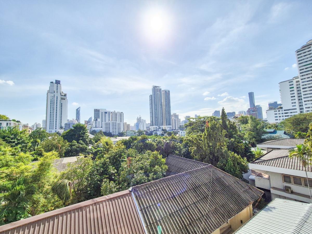 The Cadogan Private Residence*  Large terrace duplex 200sq.m 3bed unit in Phrom Phong.