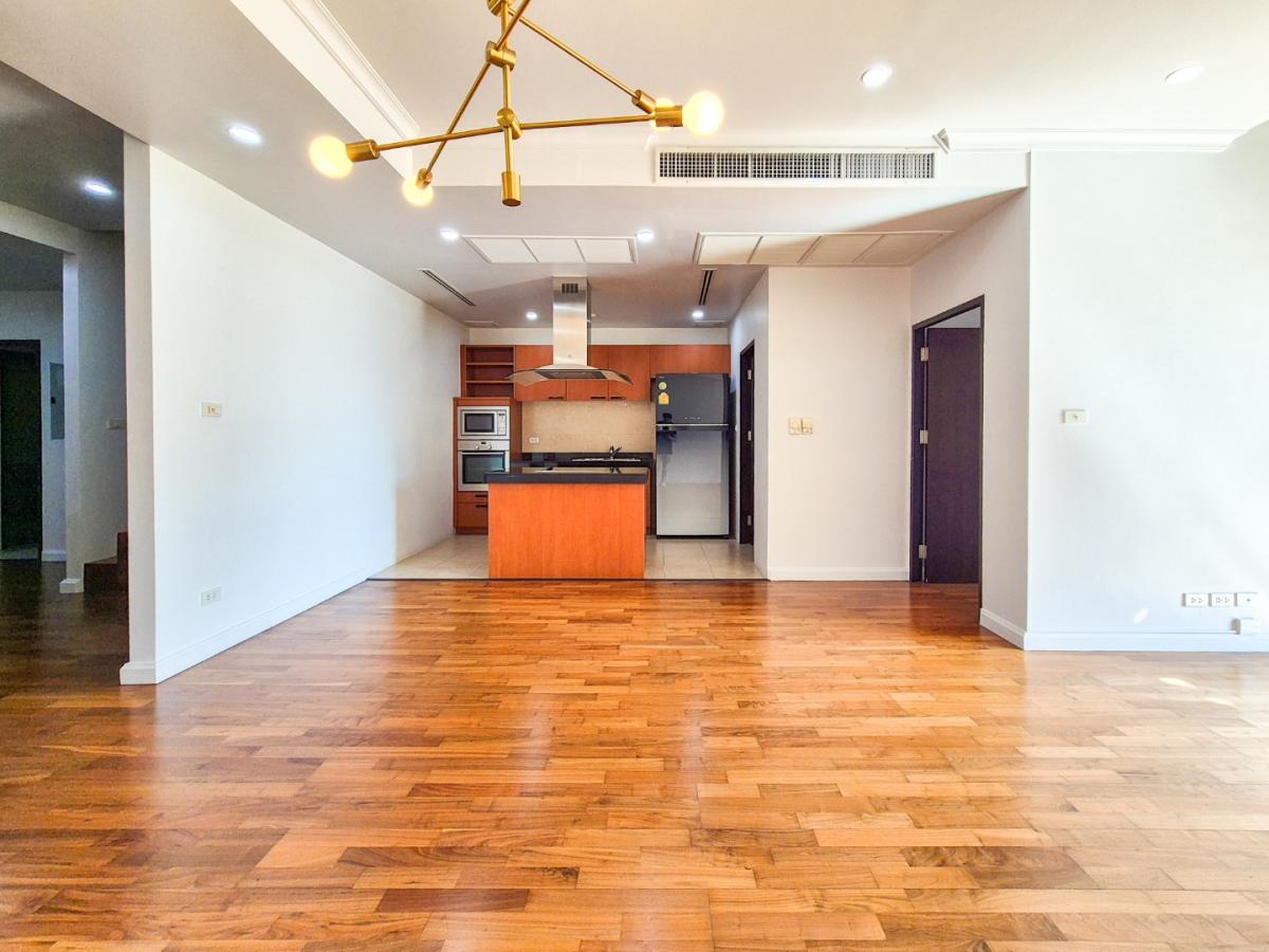 The Cadogan Private Residence*  Large terrace duplex 200sq.m 3bed unit in Phrom Phong.