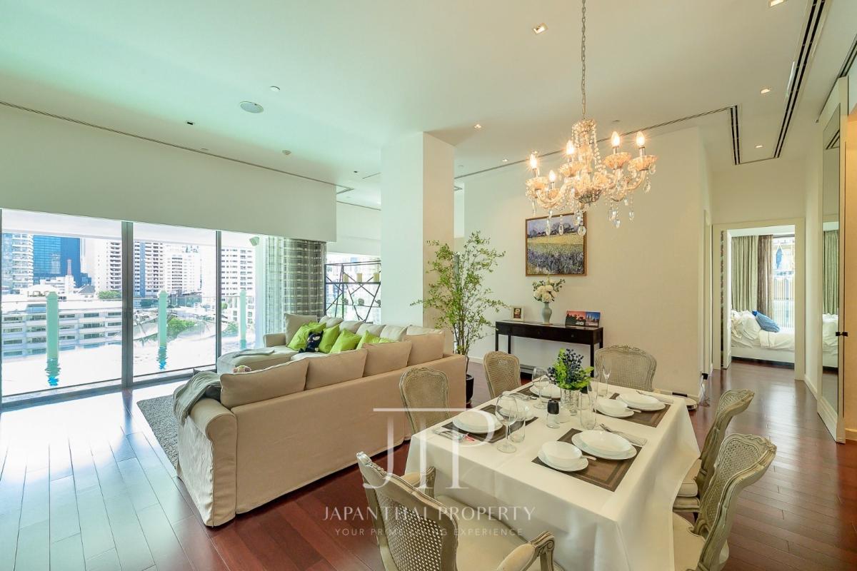 *Le Raffine Sukhumvit 39* Amazing 2+1 Bedrooms with Private Pool in Phrom Phong area.