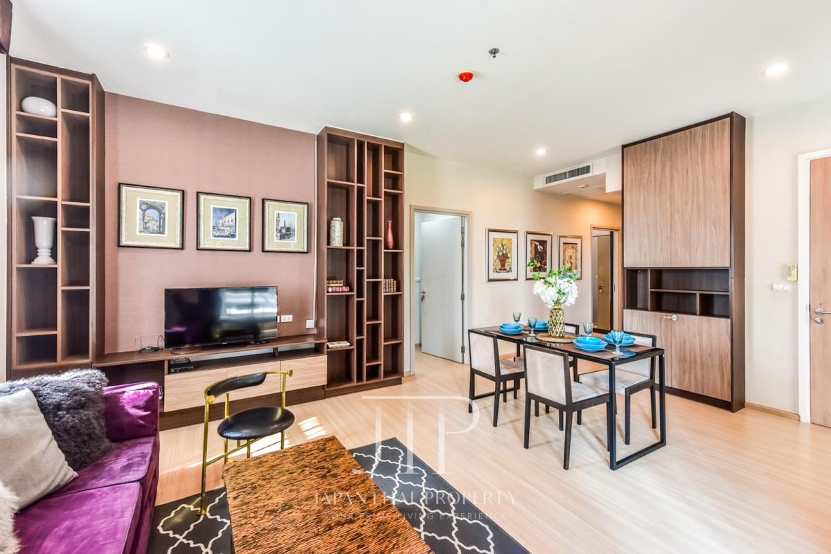 *Capital Ekkamai Thonglor* Huge Terrace Rare 3 Bedroom condo in Thonglor - Ekkamai area.