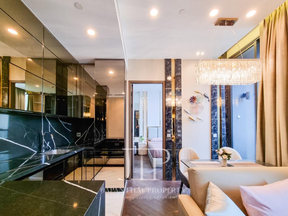 *ESSE Sukhumvit 36*  Luxury 1 Bedrooms High Floor and Unblocked View For Rent.