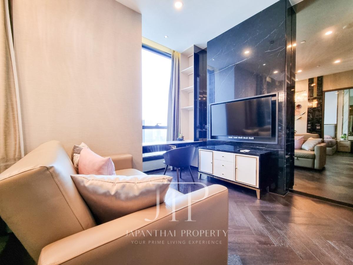 *ESSE Sukhumvit 36*  Luxury 1 Bedrooms High Floor and Unblocked View For Rent.
