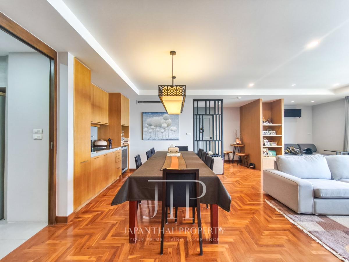 Casa Viva Ekkamai 12 210sqm 3bed unit for sale 20.5MTHB in Ekamai area 