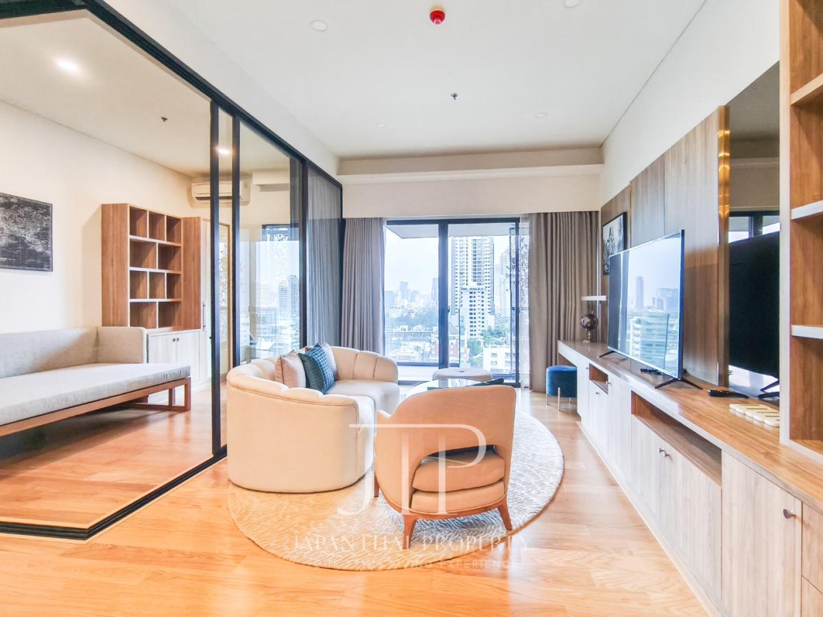 *Siamese Exclusive 31*  Luxury128sq.m 2+1 Bedrooms with Big Balcony in Phrom Phong -Asoke area.