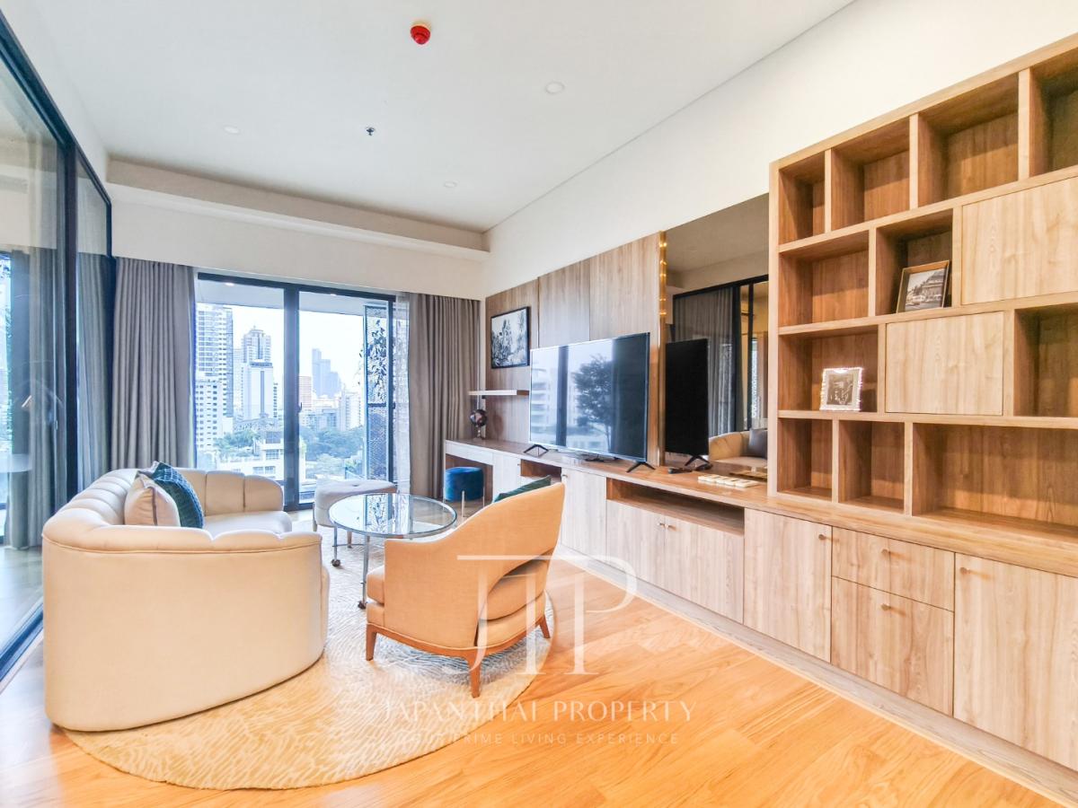 *Siamese Exclusive 31*  Luxury128sq.m 2+1 Bedrooms with Big Balcony in Phrom Phong -Asoke area.