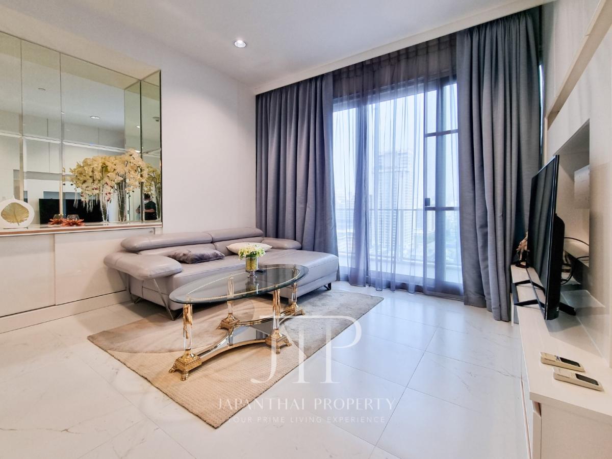 *185 Rajadamri*  Luxury 1 Bedroom With Big Balcony in Ratchadamri area.