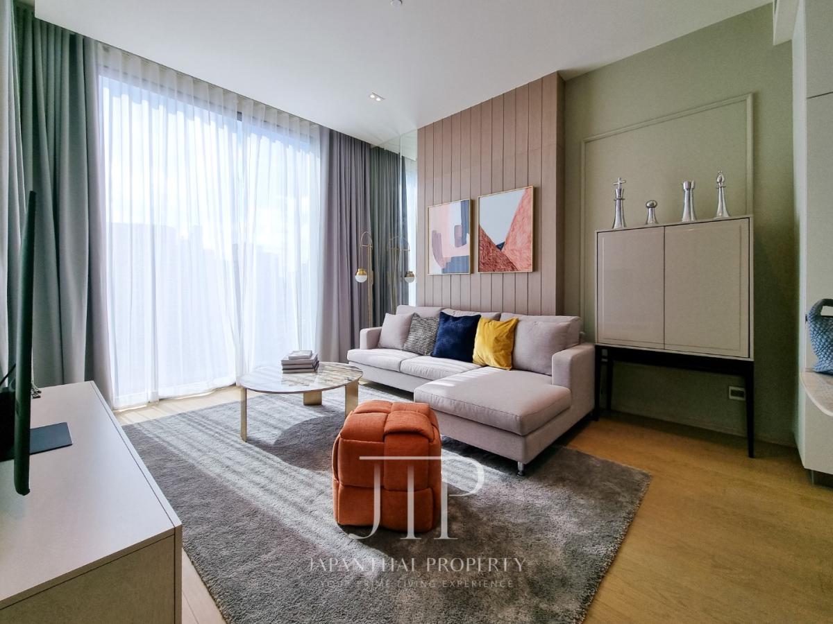 *Strand Thonglor*  55sqm 1 bed unit for rent at 2mins walk to Thonglor Station