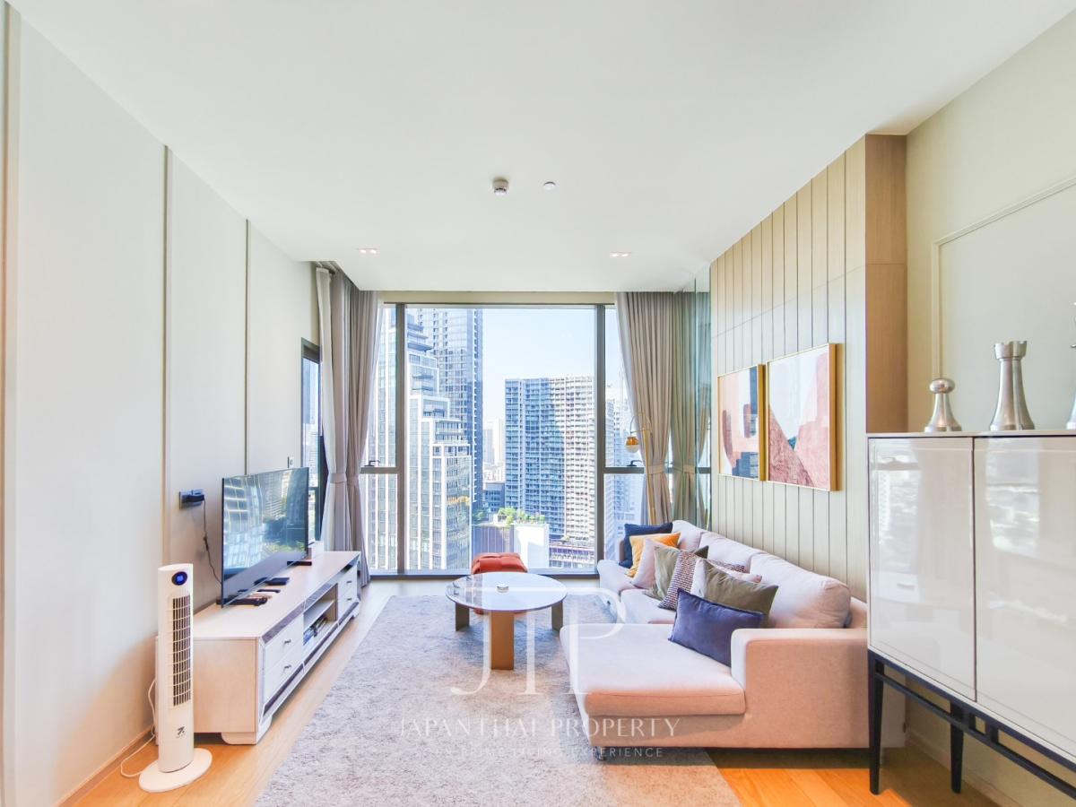 *Strand Thonglor*  55sqm 1 bed unit for rent at 2mins walk to Thonglor Station