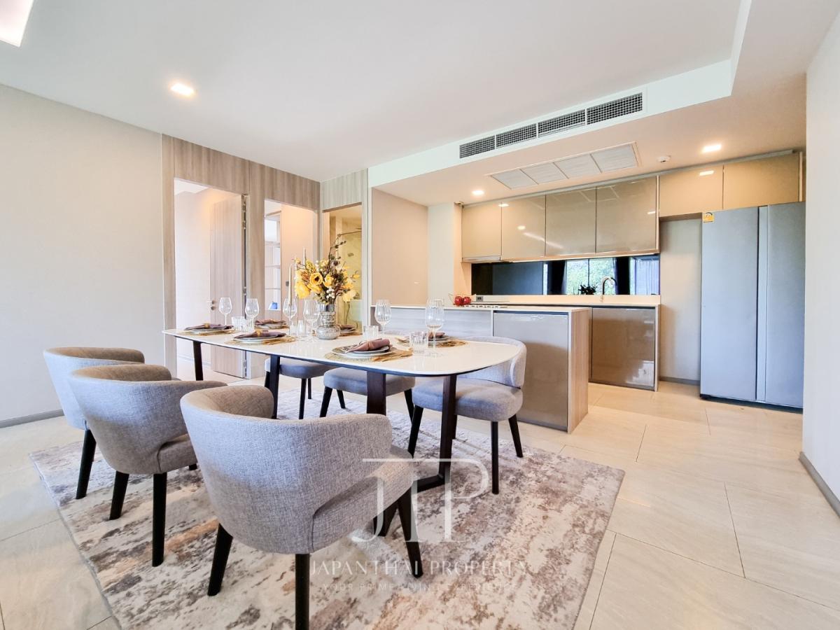 *Fynn Sukhumvit 31*  Elegant Low-Rise 3-Bedroom Condo in Phrom Phong.