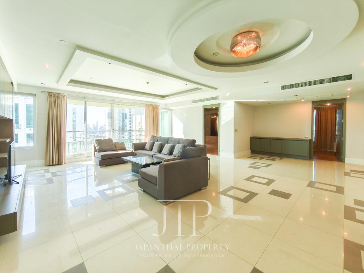 *Ideal 24*  whole floor 326sq.m 4bed + maid room on high floor unit to rent in Phrom Phong  
