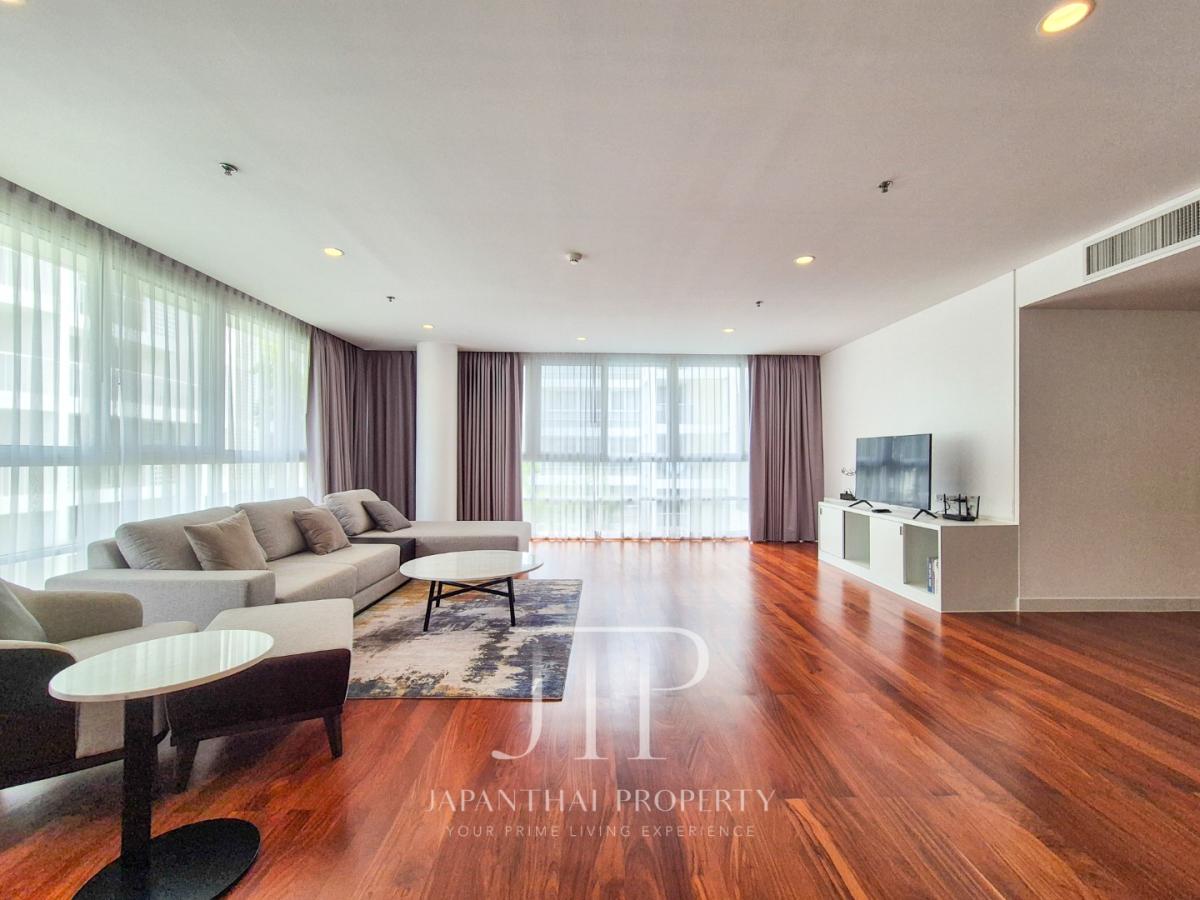 *Pet friendly apartment in Ekkamai*  250sq.m 3bed pet friendly apartment for rent in Ekkamai area. 