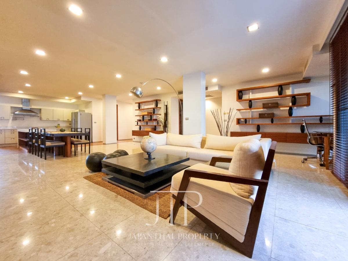 *Ficus Lane* Renovated Pet friendly 210sqm 3bed in Phra Khanong area