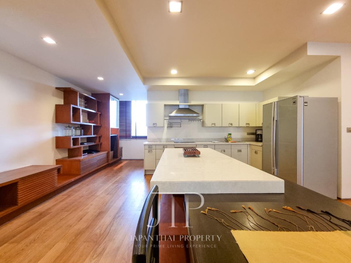 *Ficus Lane* Renovated Pet friendly 210sqm 3bed in Phra Khanong area