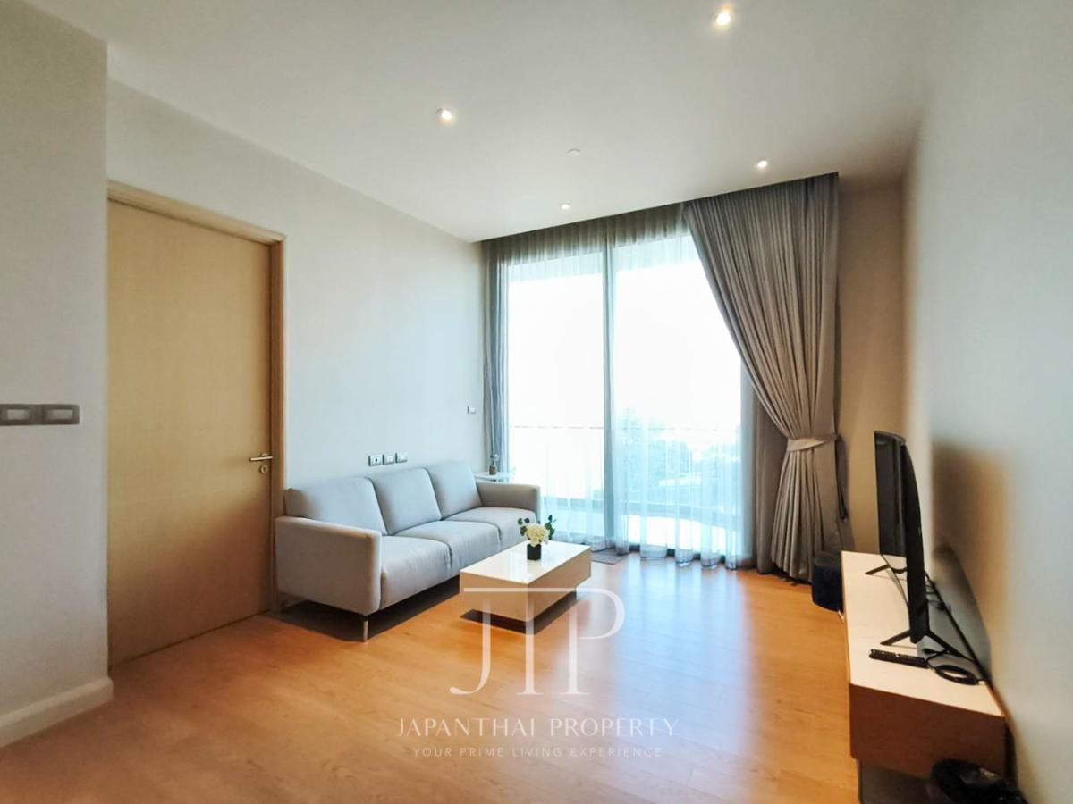*Magnolias Waterfront*  Selling 33MTHB, 102sqm 2bed unit next to Iconsiam shopping mall