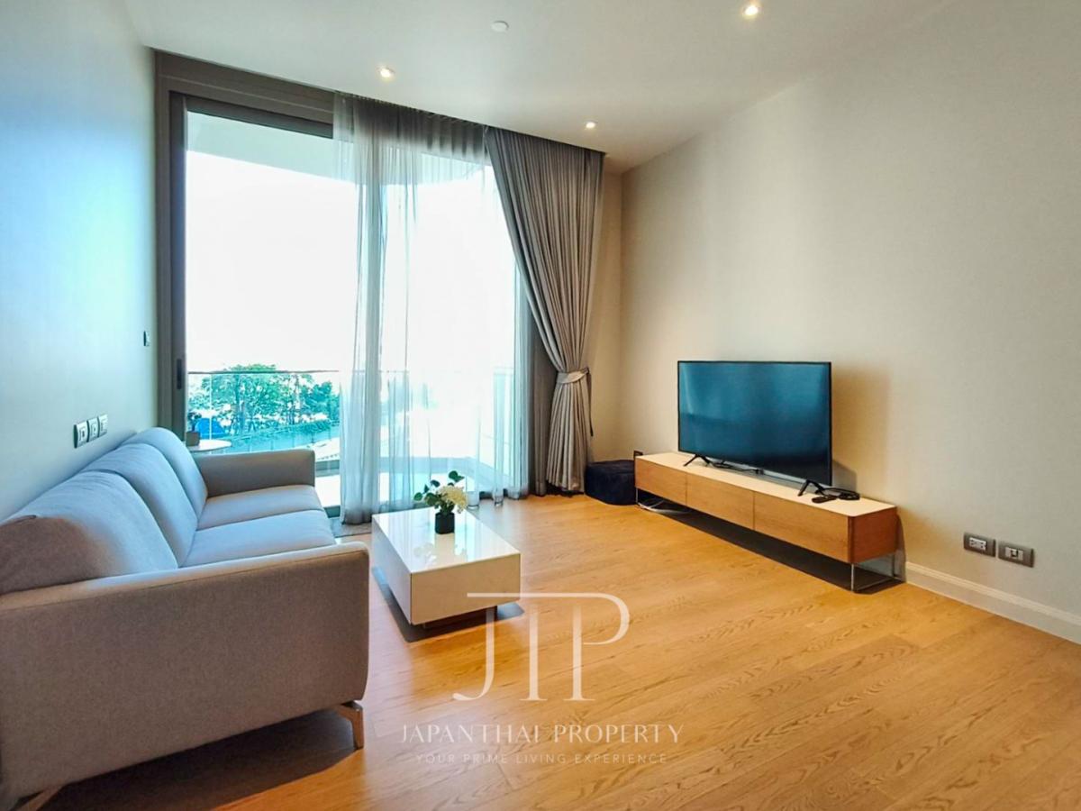 *Magnolias Waterfront*  Selling 33MTHB, 102sqm 2bed unit next to Iconsiam shopping mall