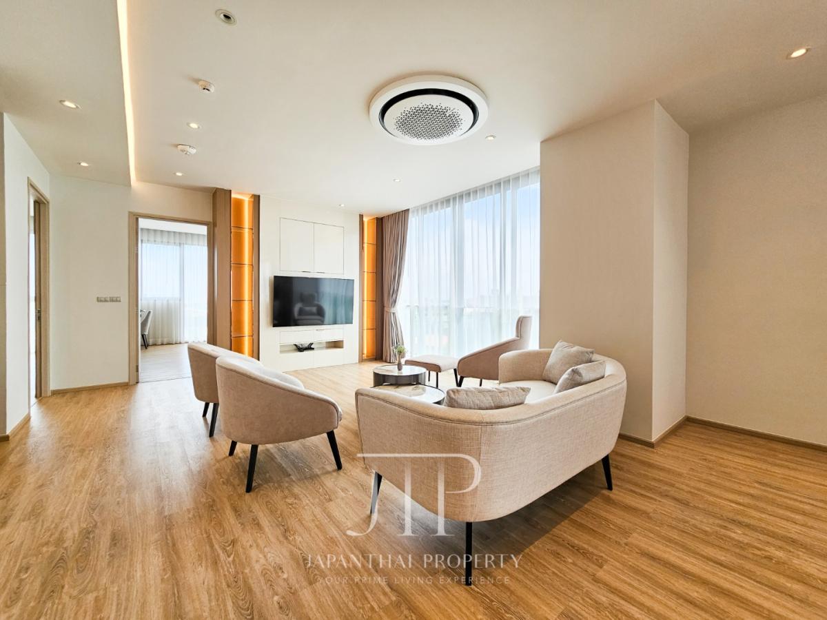 *Bearing Residence*  195sq.m 3bed fully furnished unit in Bearing area  Free shuttle to BTS station, Villa market, Patana school, St.Andrew school  