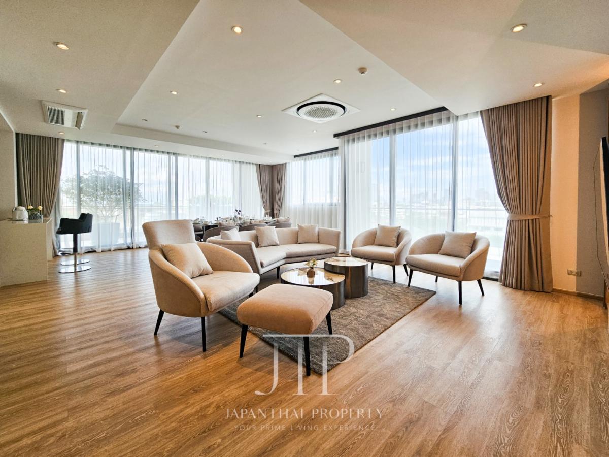 *Bearing Residence*  250sq.m 3bed fully furnished unit in Bearing area  Free shuttle to BTS station, Villa market, Patana school, St.Andrew school  