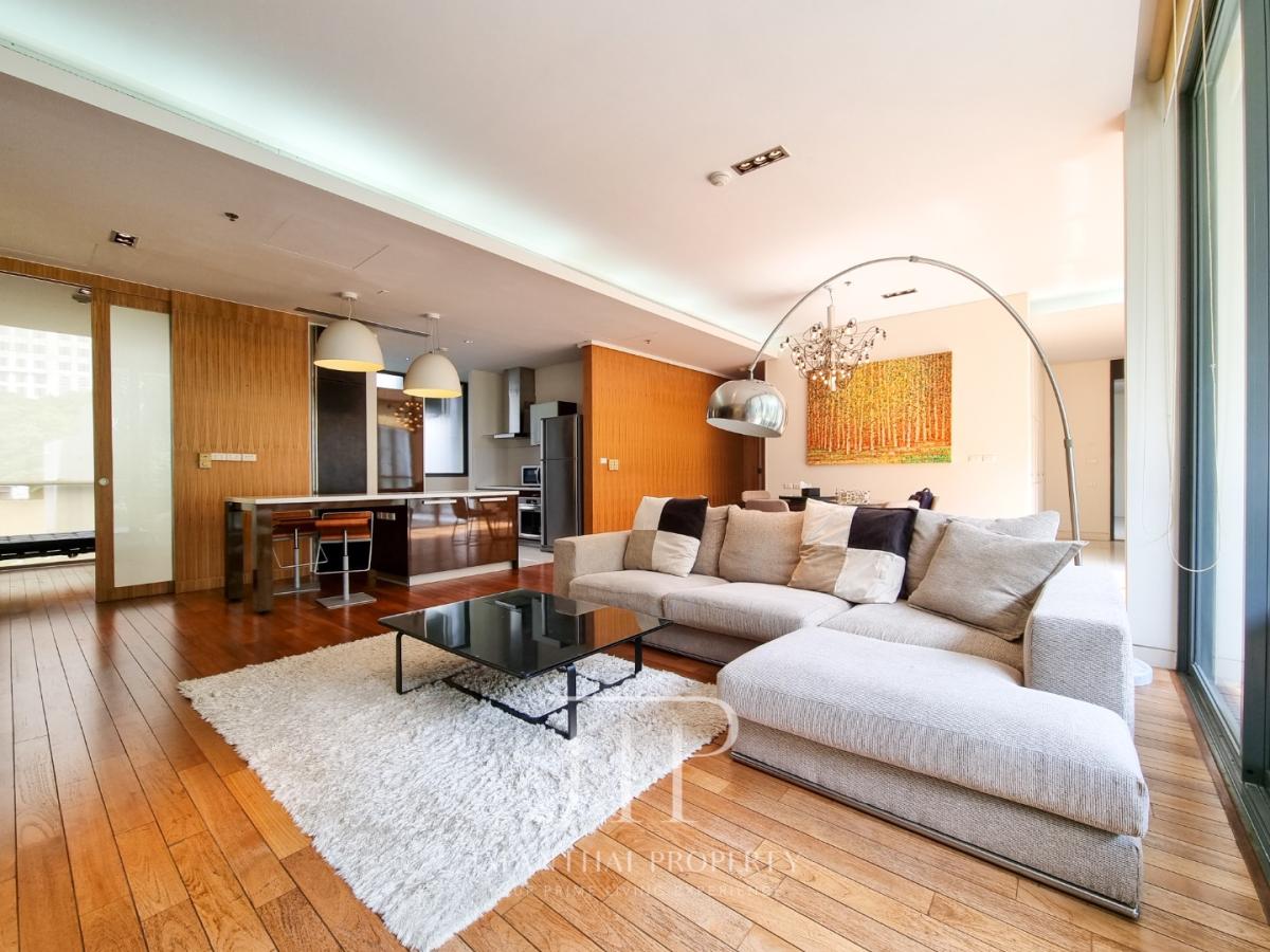 *Domus Sukhumvit 16*  167sq.m 2+1 bed unit  Sell 45MTHB rent 120kTHB *Big balcony with pool view* 