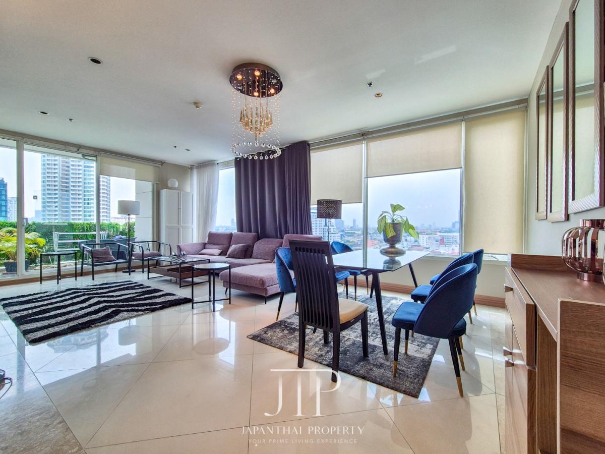 *The Empire Place* Large balcony 100sq.m 2 bed unit for rent 68k in Sathorn area