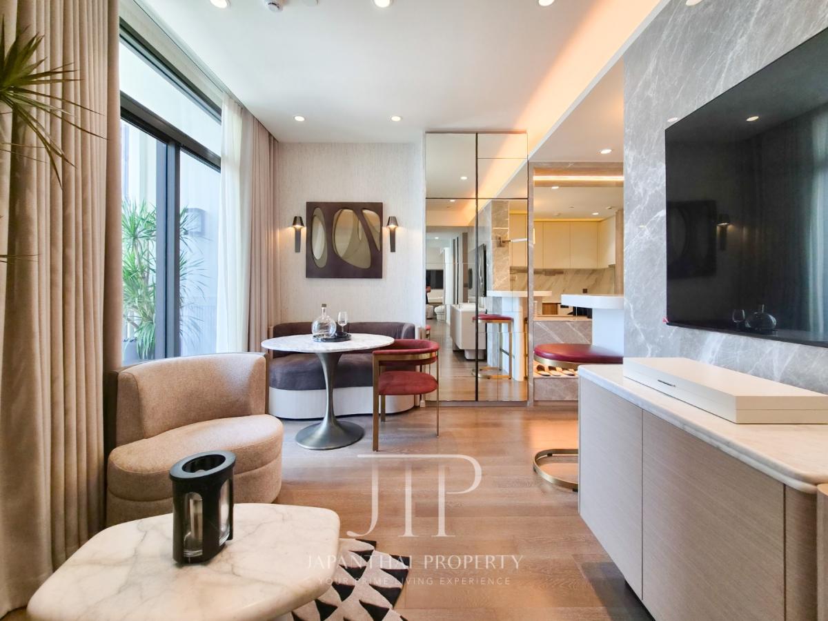 *Muniq Sukhumvit 23*  Sale:19.8MTHB, rent 80,000THB Brand-new stunning decorated 63sq.m 2bed unit for rent in Asoke area. 