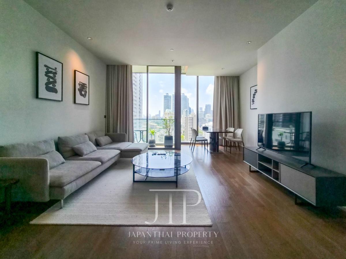 *Kraam Sukhumvit 26*  Rent: 120,000THB Elegant 2-Bedroom Luxury Condo in the Heart of Phrom Phong.