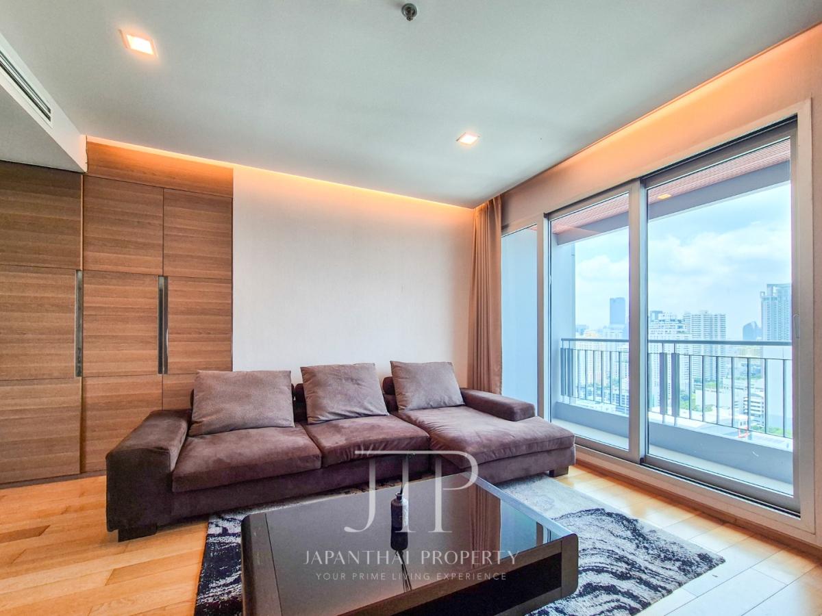 *Address Asoke* Rent: 45,000THB 75sq.m 2bed 2bath open view unit high floor in Asoke area.