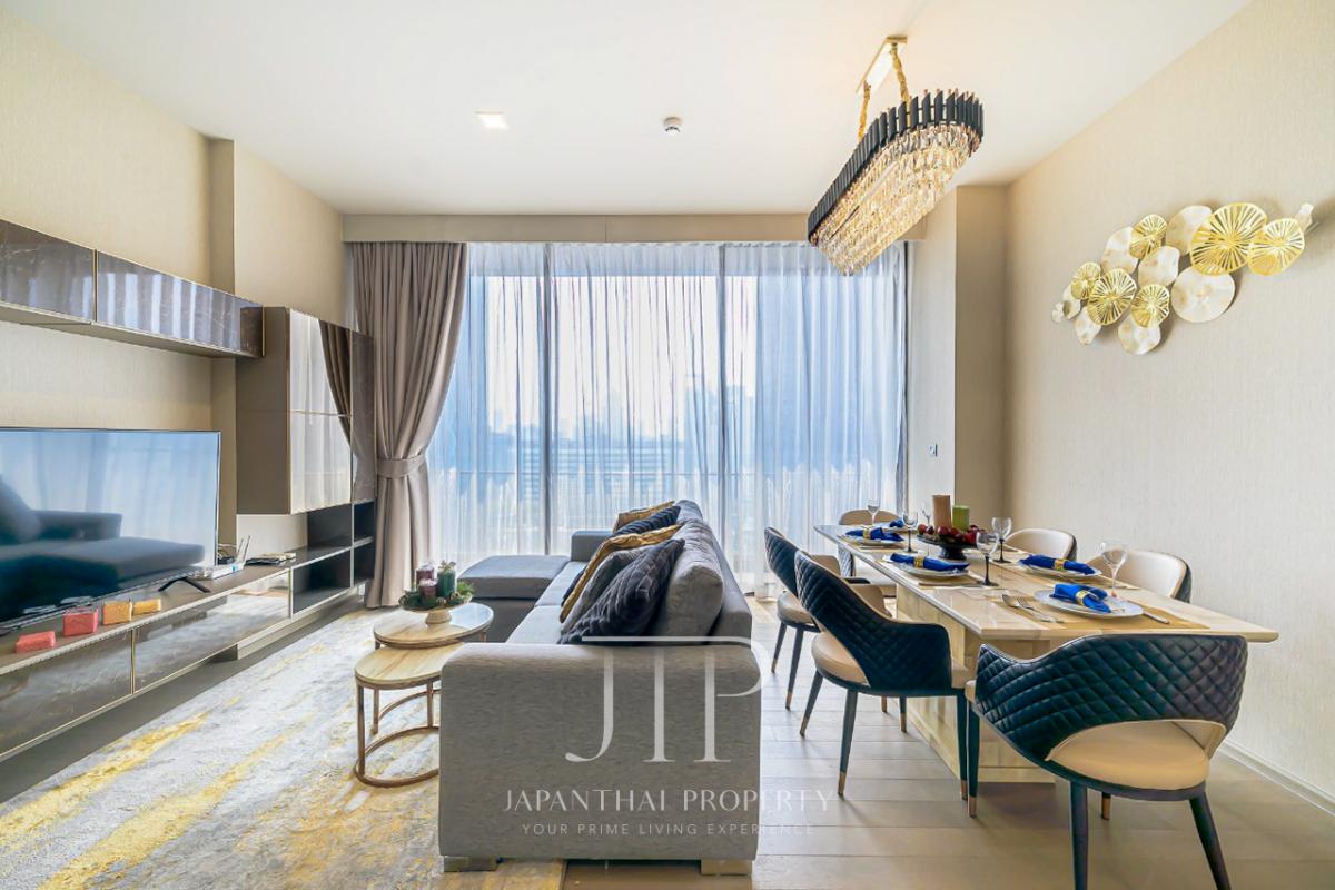 *CELES ASOKE* Rent: 82,000THB Luxury Stylish 2 Bed High-Rise with Large Balcony in Prime Location, Asoke Rd