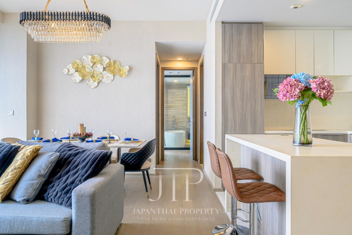 *CELES ASOKE* Rent: 82,000THB Luxury Stylish 2 Bed High-Rise with Large Balcony in Prime Location, Asoke Rd