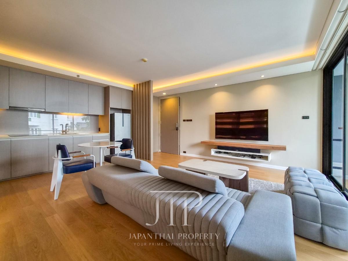 *Mode Sukhumvit 61*  Rent: 58,000THB Renovated 65sq.m large 1bed unit for rent in Ekkamai area