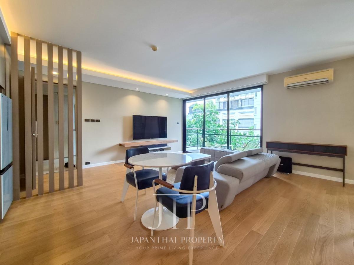 *Mode Sukhumvit 61*  Rent: 58,000THB Renovated 65sq.m large 1bed unit for rent in Ekkamai area
