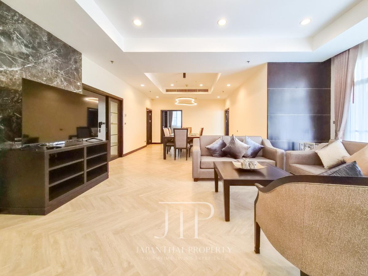 *Apartment in Asoke* Rent: 100,000THB Pet freindly 220sq.m 3bed unit