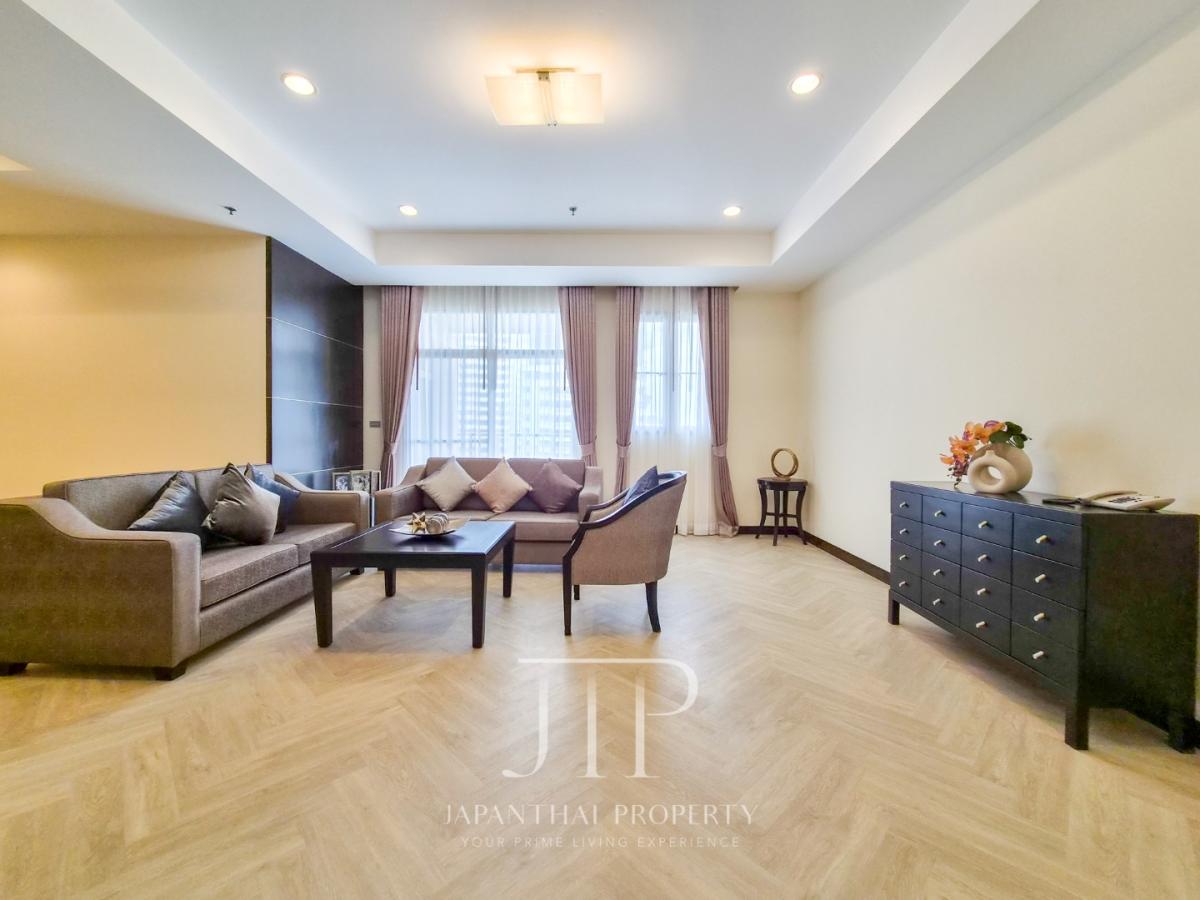 *Apartment in Asoke* Rent: 100,000THB Pet freindly 220sq.m 3bed unit