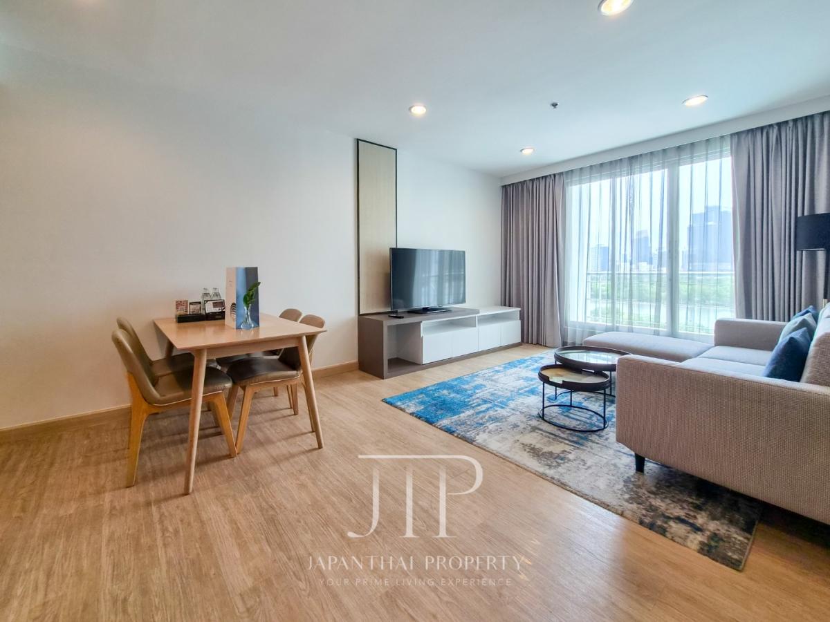 *Shama Lakeview Asoke* *Pet friendly* Rent: 105,000THB (inclusive cleaning, internet, utilities) Lake view 96sq.m 2bed unit inclusive services for rent in Asoke area 