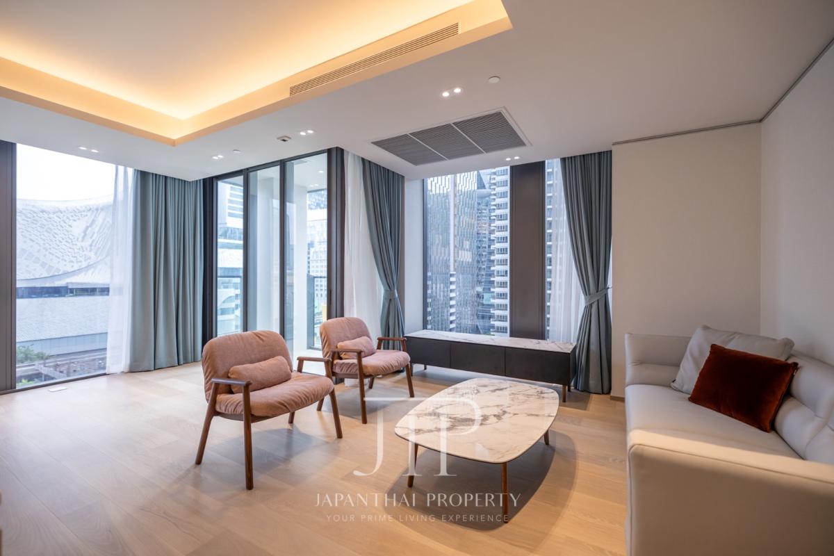 *Tonson One Residence* Rent: 170,000THB 117.5sq.m 2bed unit with private lift in Chidlom area.