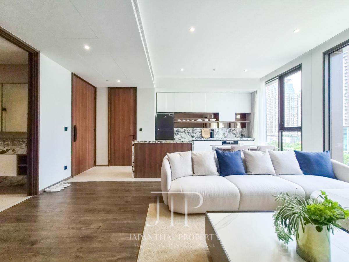 ROMM CONVENT Rent: 100,000THB Brand-new 85sq.m corner open view unit for rent in Silom area 