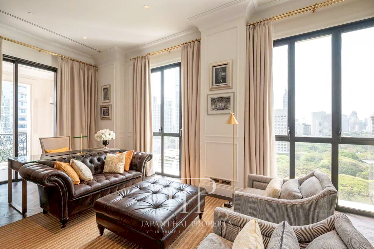 *98 Wireless*  320,000THB/month  Embassy garden view 132.57sq.m 2bed unit in 98 Wireless. 