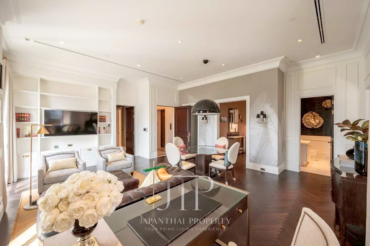 *98 Wireless*  320,000THB/month  Embassy garden view 132.57sq.m 2bed unit in 98 Wireless. 