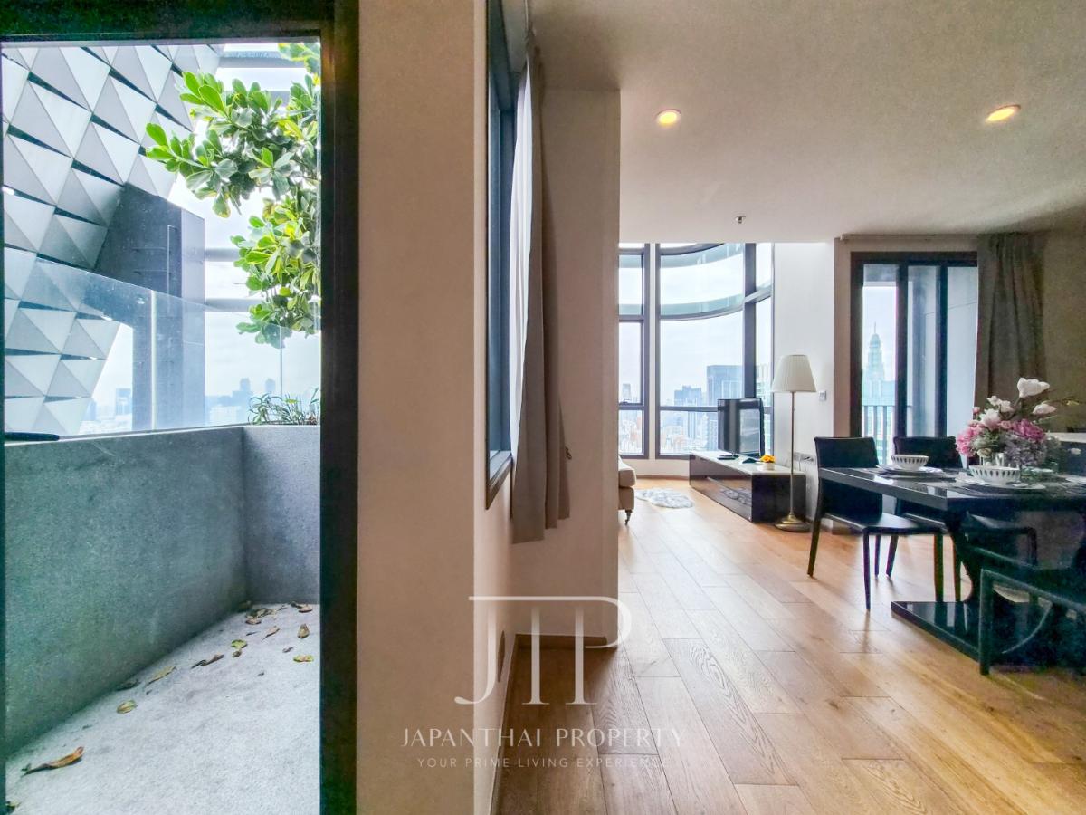 *Q Chidlom*  Rent 46,000THB Duplex double ceiling 73sq.m 1bed 2bath high floor open view unit for rent.  