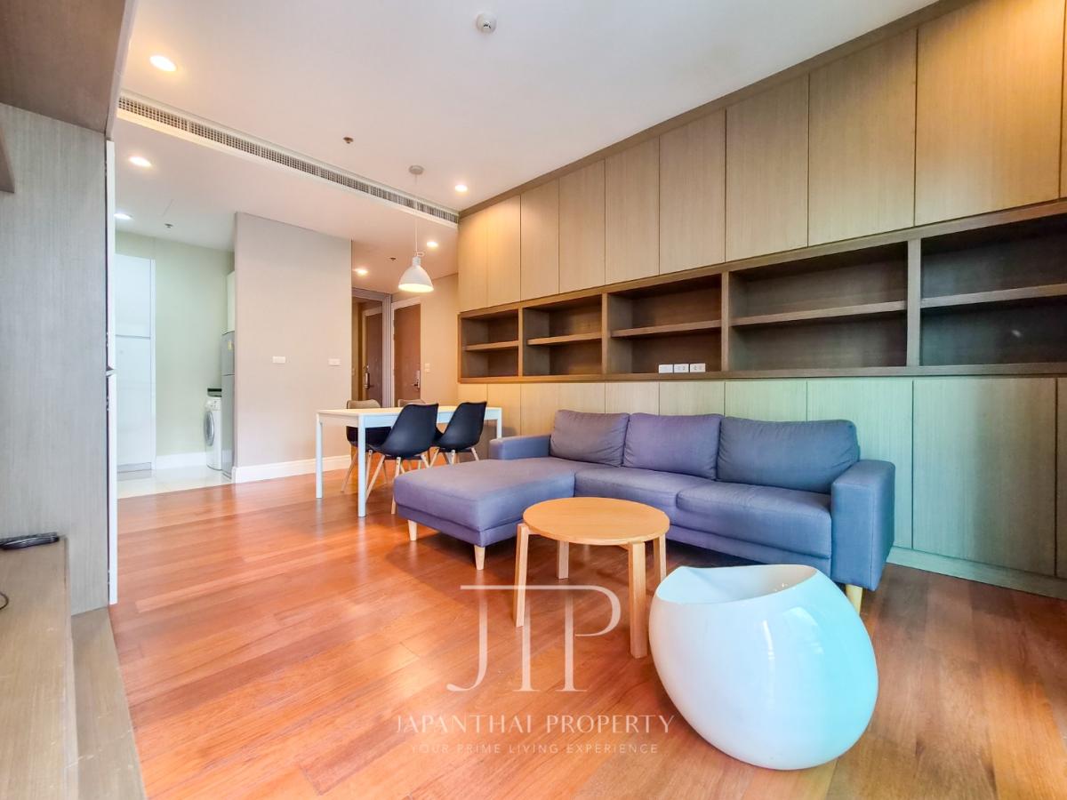 *Bright Sukhumvit 24* Sale: 13.9MTHB Rent: 46,000THB/month 70sq.m corner 1bed large living room in Sukhumvit 24 Phrom Phong area  