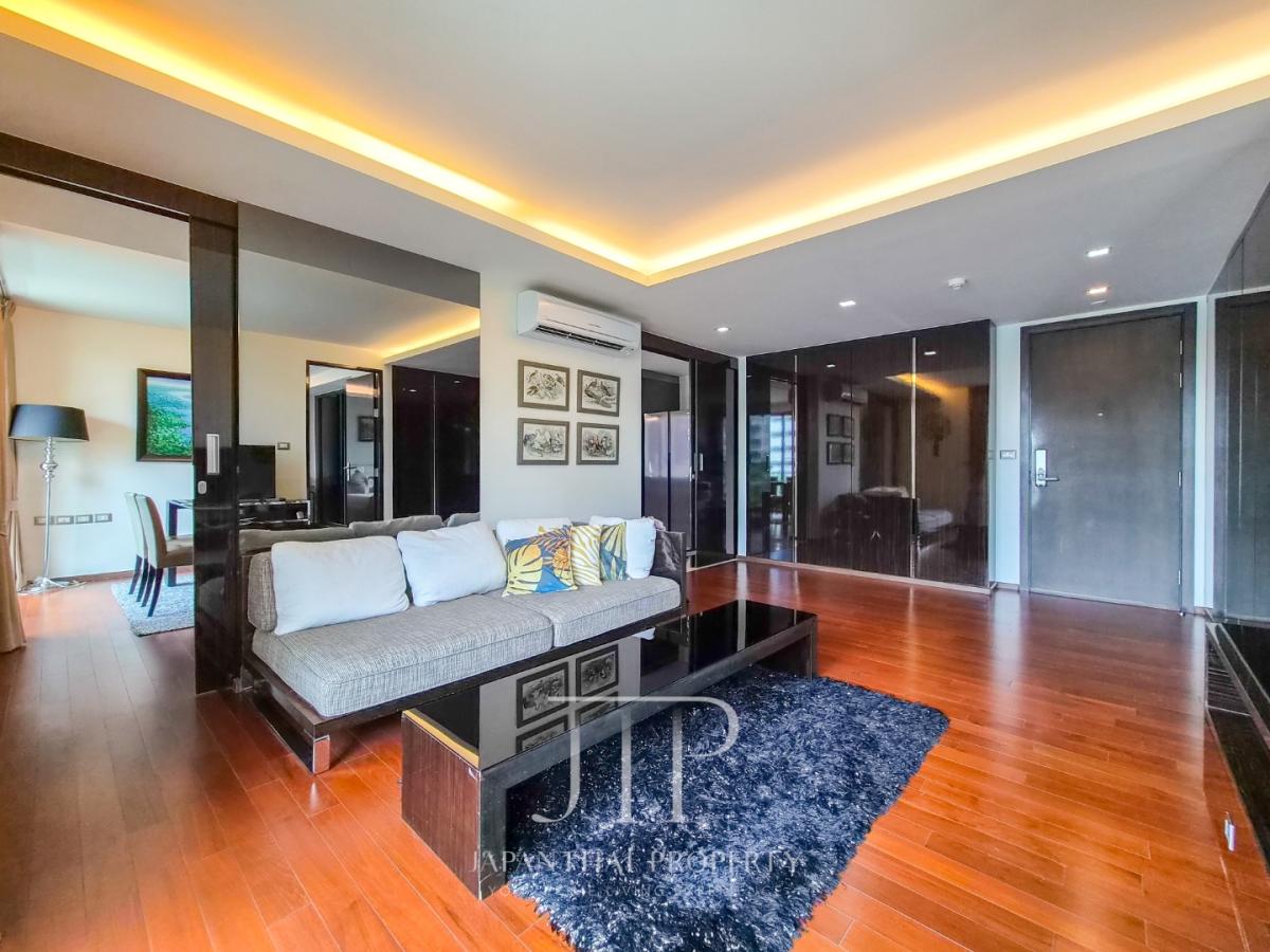 *The Address Sukhumvit 61* Rent: 70,000THB Rare combine 114sq.m 2bed unit for rent in Ekkamai area