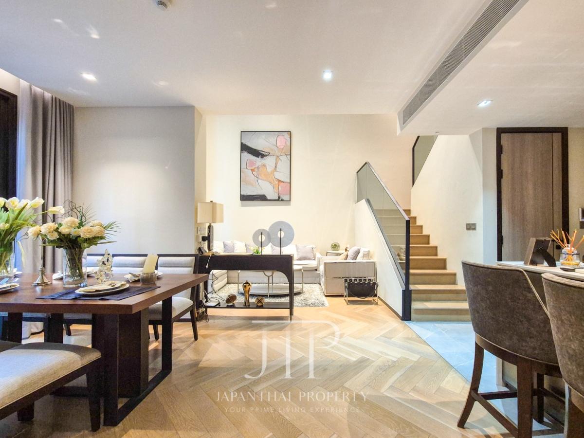*Reserve Sukhmvit 61*  Rent: 110,000THB Pool access 125sq.m duplex 2bed unit for rent in Ekkamai area  