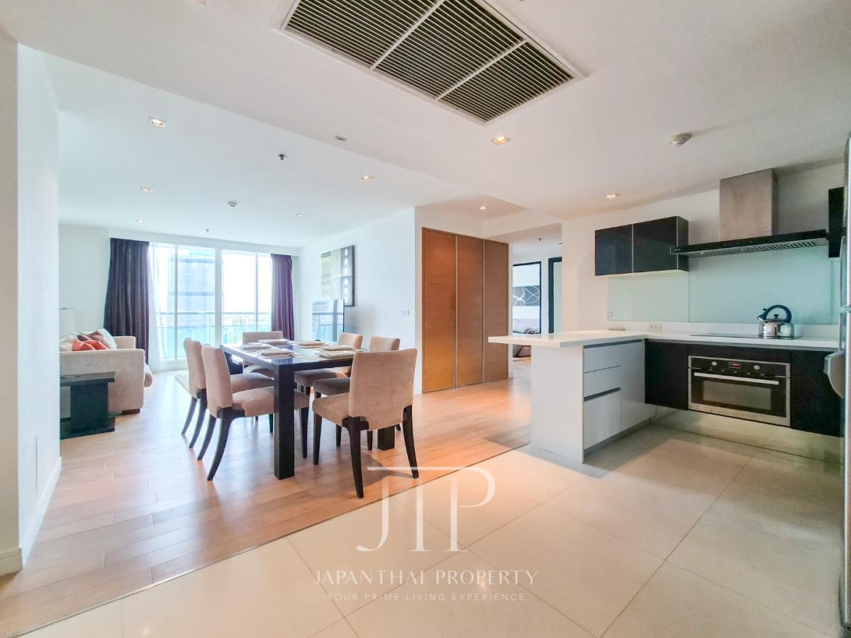 *Eight Thonglor Residence*   Sale: 19.9MTHB, rennovated 98.08sq.m 2bed with open view in Eight Thonglor.