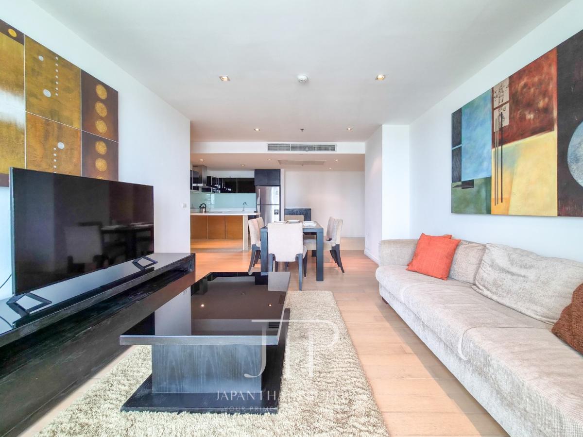 *Eight Thonglor Residence*   Sale: 19.9MTHB, rennovated 98.08sq.m 2bed with open view in Eight Thonglor.