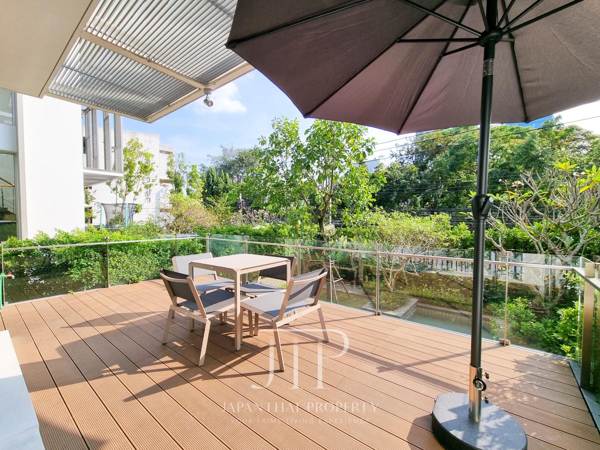 *Private house in near Bangkok Hospital* *Pet negotiable* Rent: 110,000THB large terrace 300sq.m 2bed house with security gate near Bangkok Hospital. 