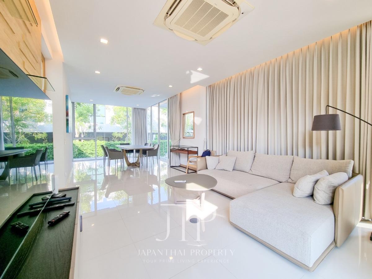 *Private house in near Bangkok Hospital* *Pet negotiable* Rent: 110,000THB large terrace 300sq.m 2bed house with security gate near Bangkok Hospital. 