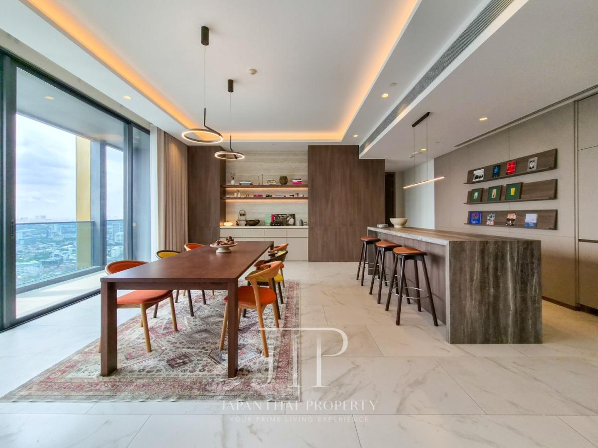 *The Estelle Phrom Phong* *Pet Friendlty*  Rent: 350,000THB Rare Combined Unit | 232 sq.m 4bed 4bath | Two Private Lifts | High floor 