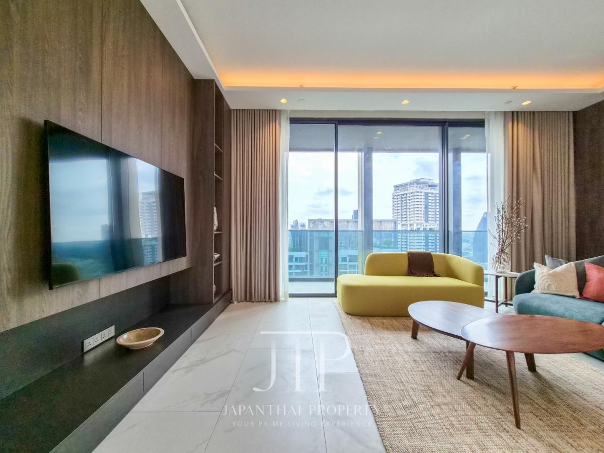*The Estelle Phrom Phong* *Pet Friendlty*  Rent: 350,000THB Rare Combined Unit | 232 sq.m 4bed 4bath | Two Private Lifts | High floor 